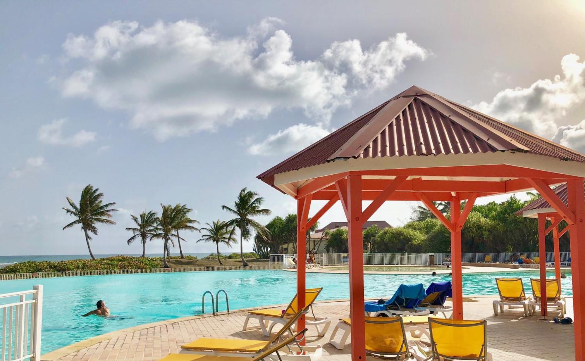 Guadeloupe- Saint-Francois- Residence Anse Des Rochers - Appartement Quart De Villa Etage - Vue Mer- 4 Personnes - Lit Bebe Sur Demande - Citerne Et Wifi Prives -Animaux Ok-Acces Plage Direct -Apnee Bien-Etre Experience Sur Demande Avec Instructeur A エクステリア 写真